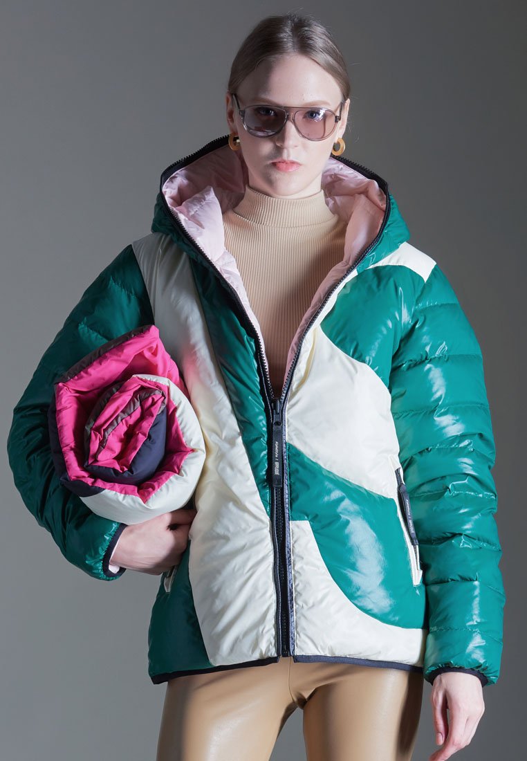 Appliqué by AlphaStyle | Addax Reversible Down Jacket